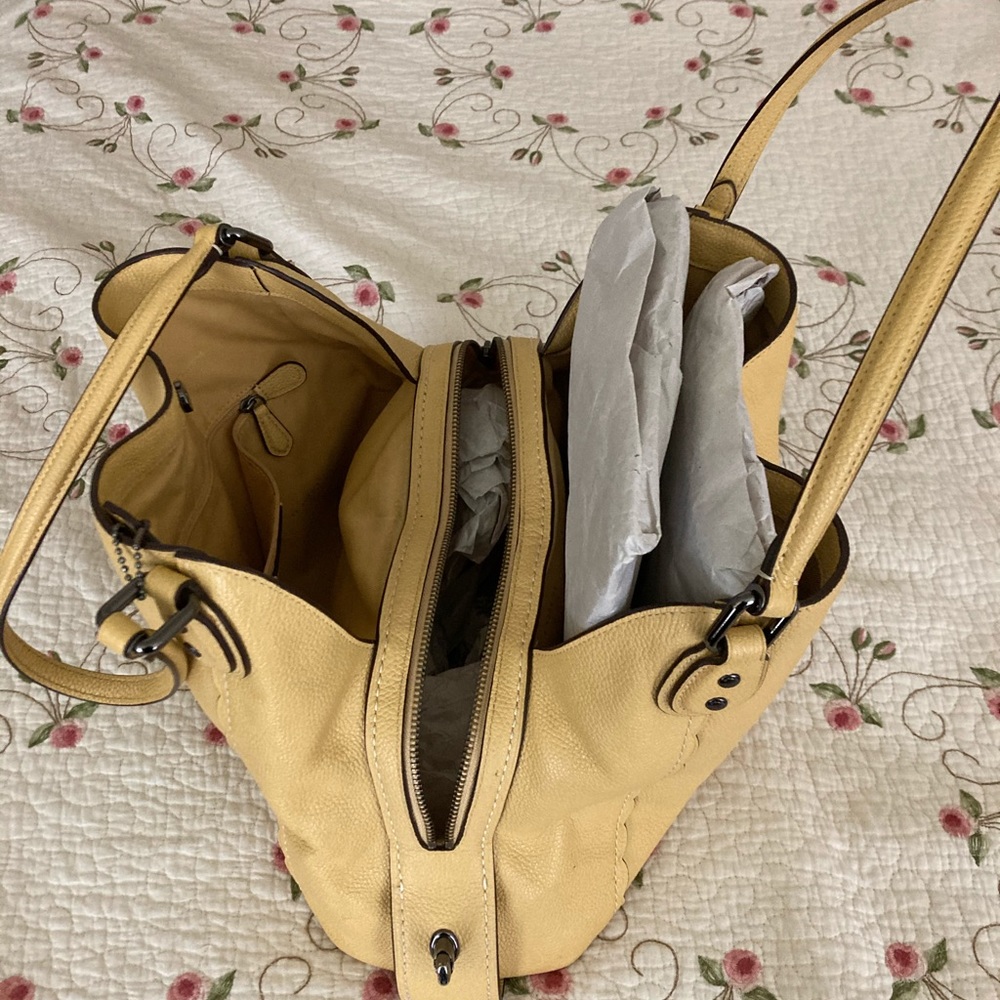 Coach handbag - Picture 5 of 13
